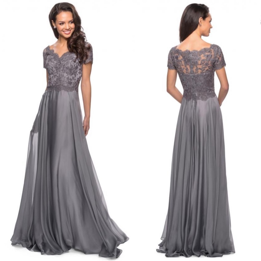 LA FEMME Long Chiffon Dress Lace Bodice And Pockets Gown Platinum Size 16 NWT